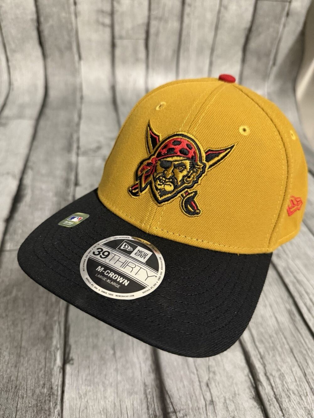 New Era Pittsburgh Pirates 2026 City Connect 39Thirty Hat M-Crown Sz Large/XL